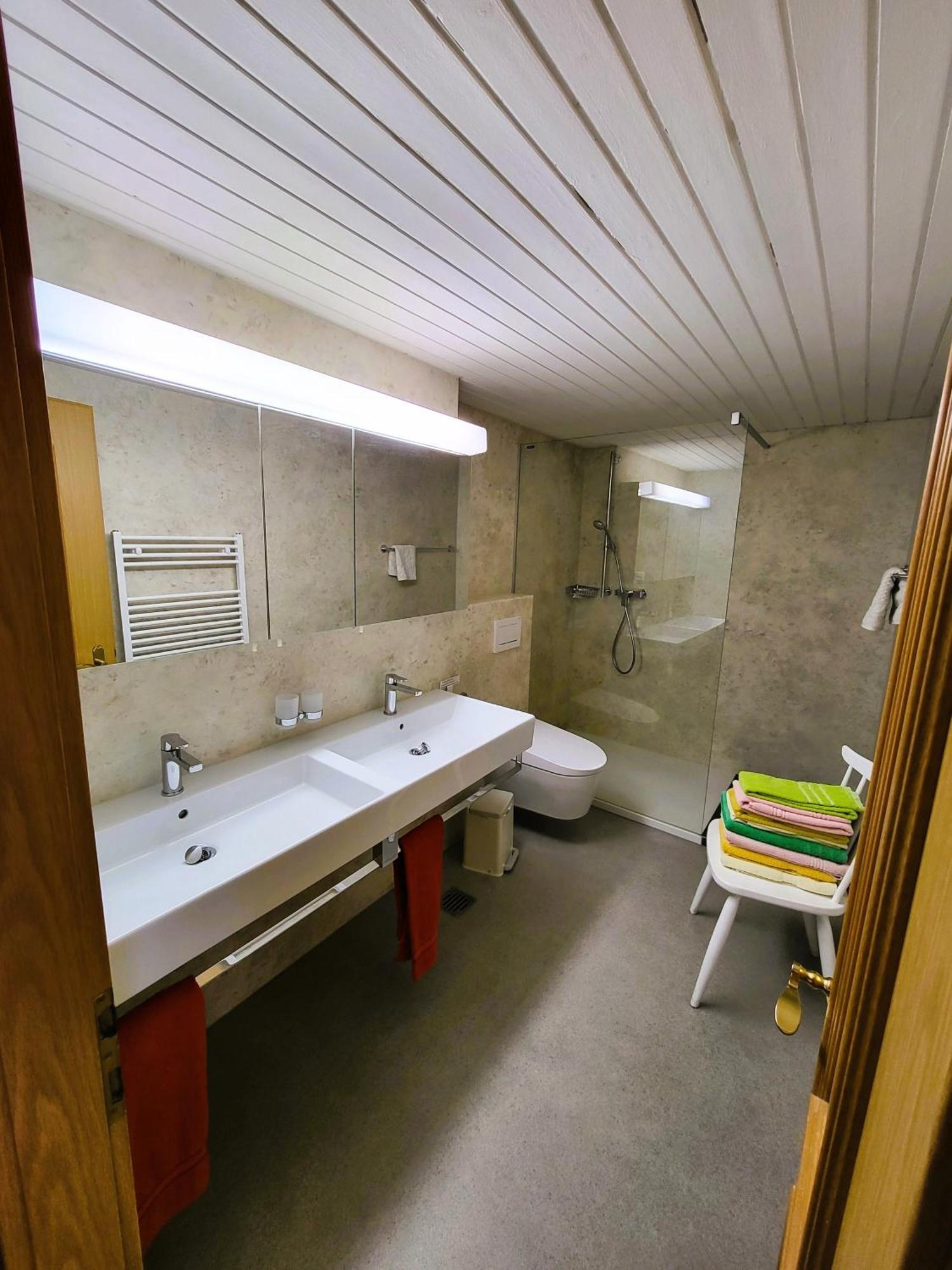 Chalet Lilo 4 Zimmer Big View Beatenberg Buitenkant foto