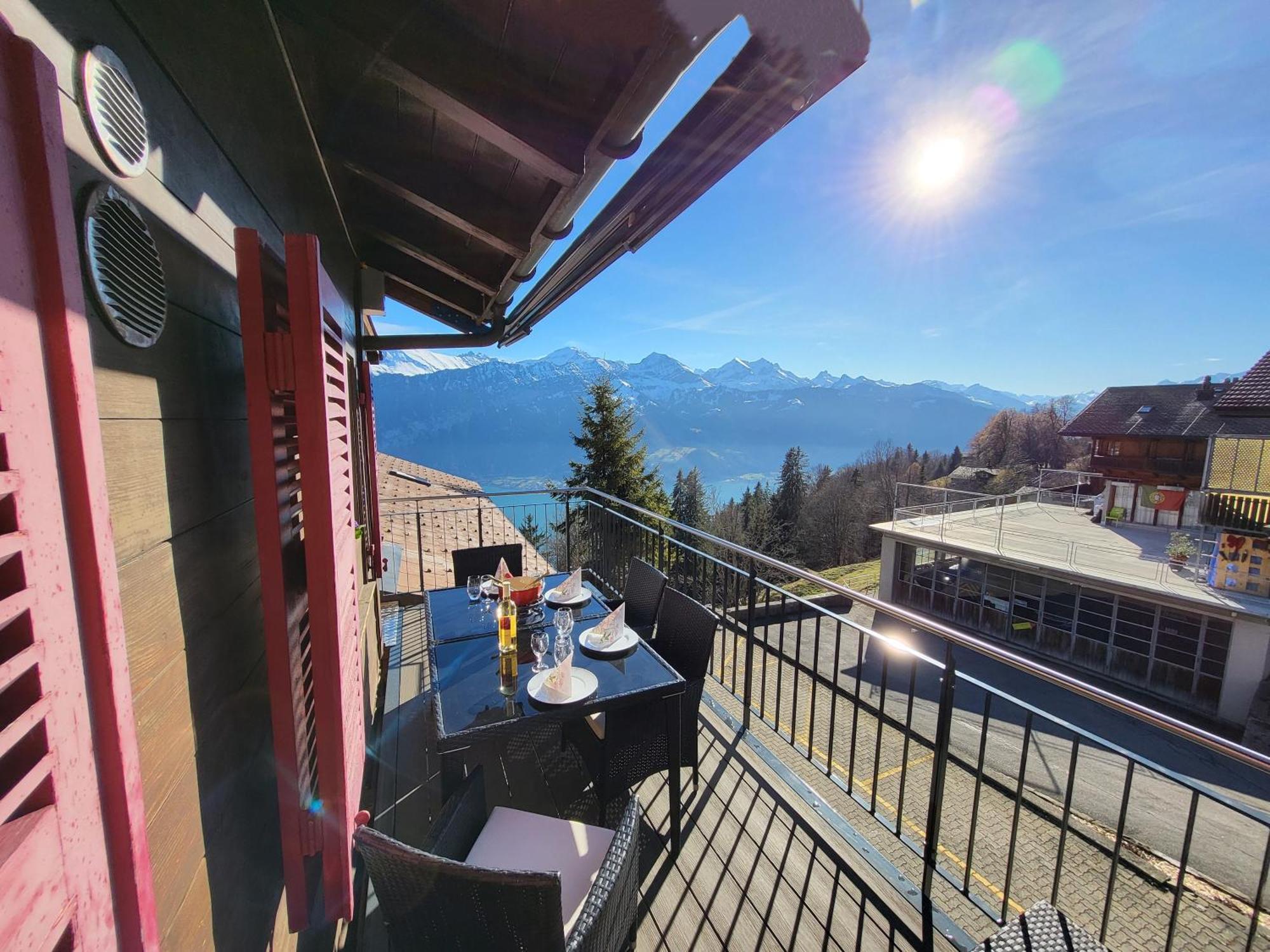 Chalet Lilo 4 Zimmer Big View Beatenberg Buitenkant foto